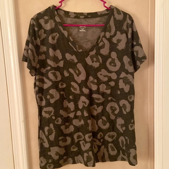 Mossimo Supply Co. Tops - SOLD Mossimo Leopard V-Neck Tee